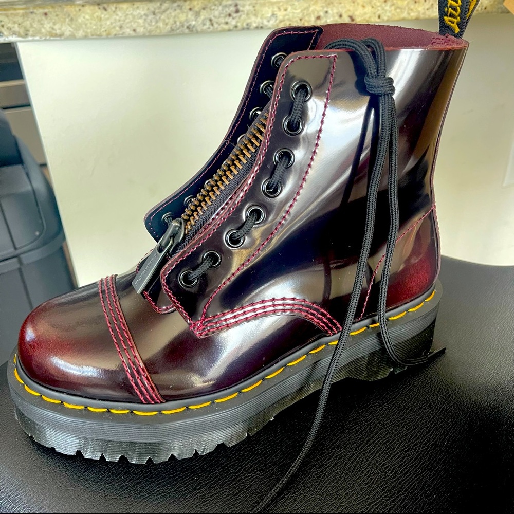 BRAND NEW Dr Martens Sinclair Quad Retro Cherry Red